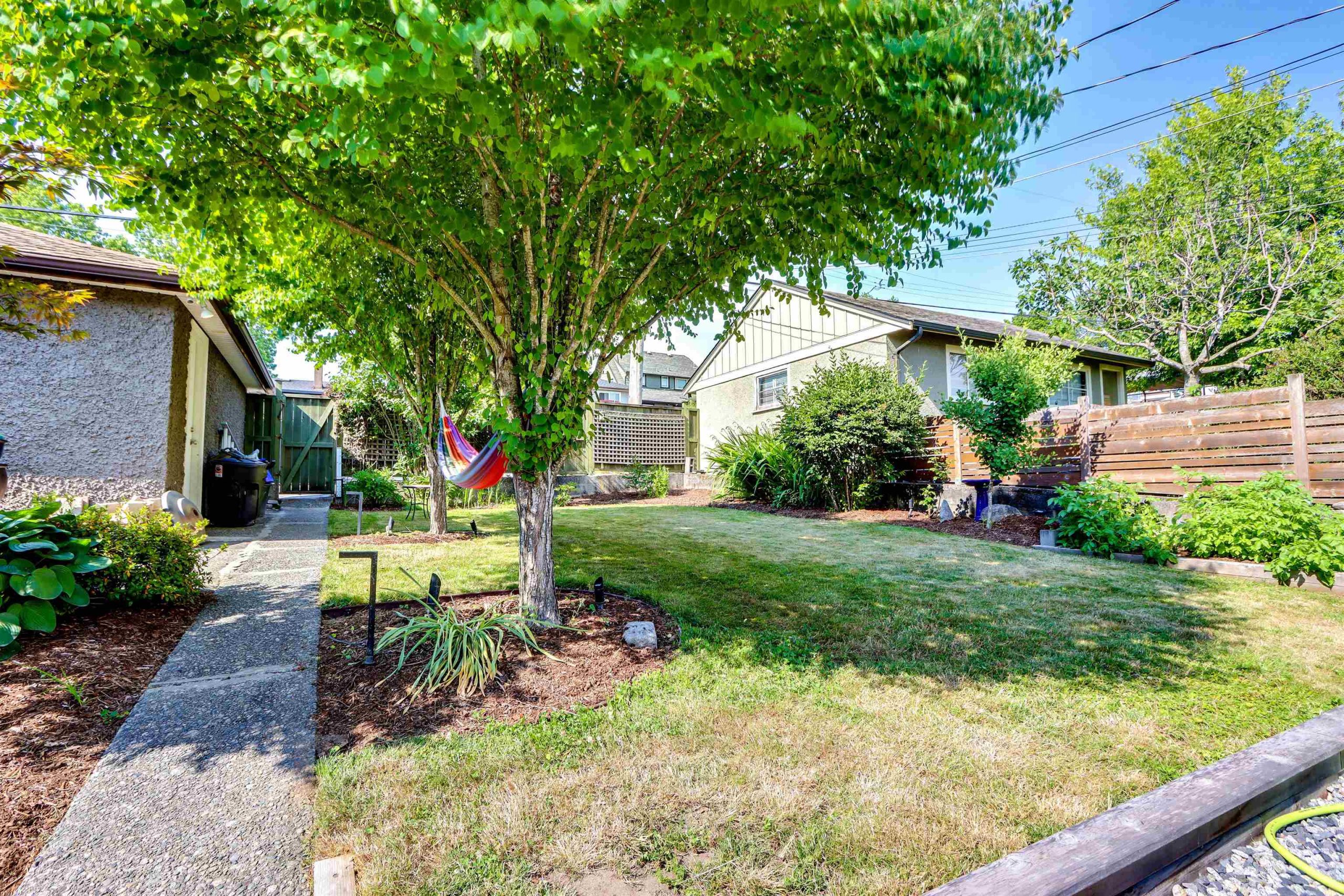 3911 Napier Street, Burnaby, BC 22