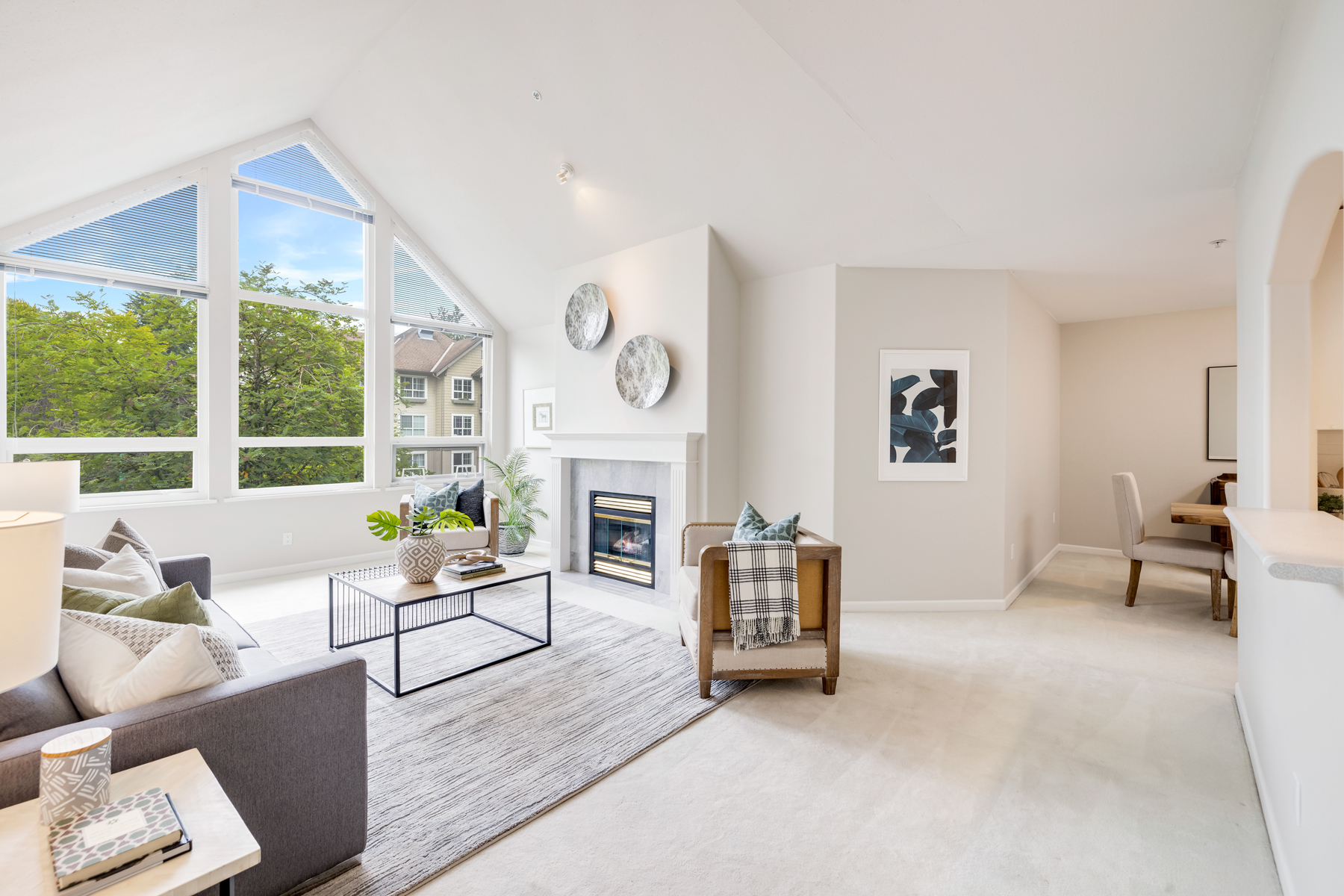 302 - 1145 29TH ST E
NORTH VANCOUVER, BC 7