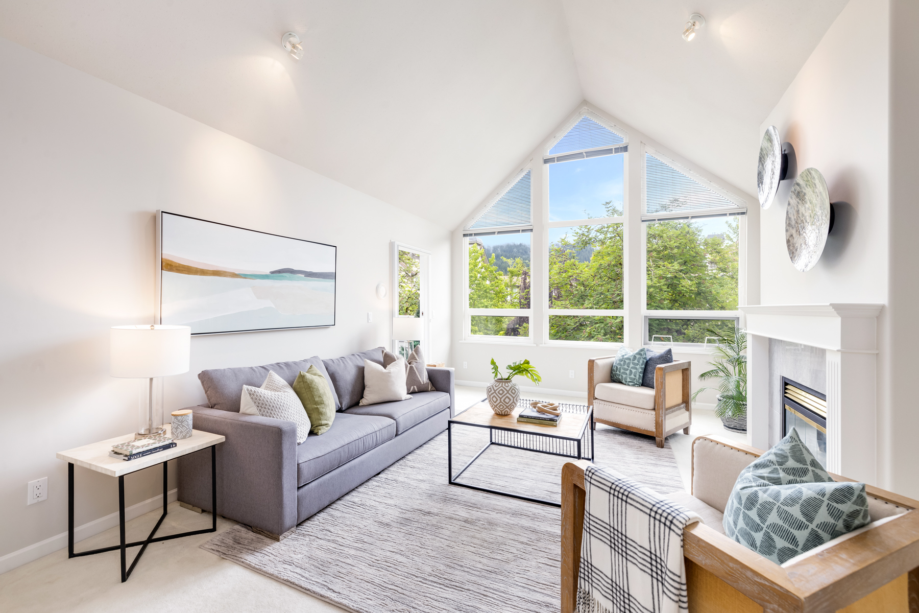 302 - 1145 29TH ST E
NORTH VANCOUVER, BC
