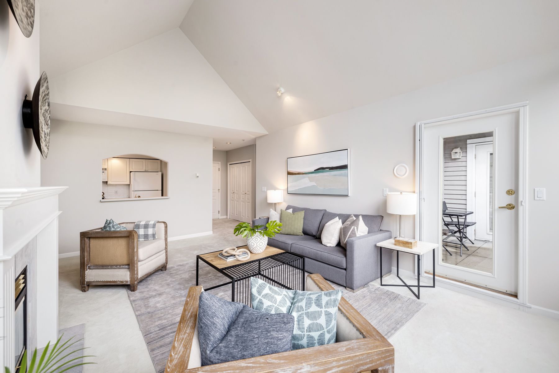 302 - 1145 29TH ST E
NORTH VANCOUVER, BC 10