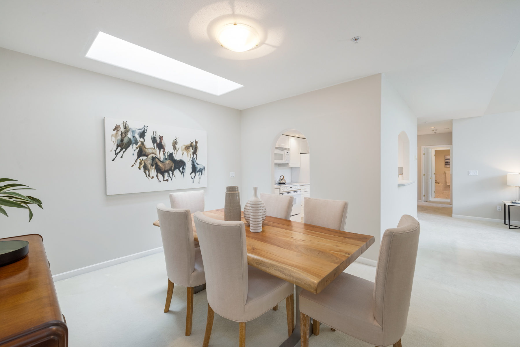 302 - 1145 29TH ST E
NORTH VANCOUVER, BC 13