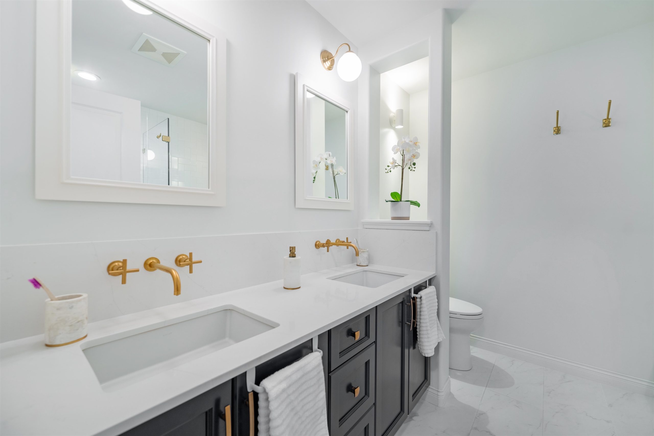 30 WHITECAP COURT 10