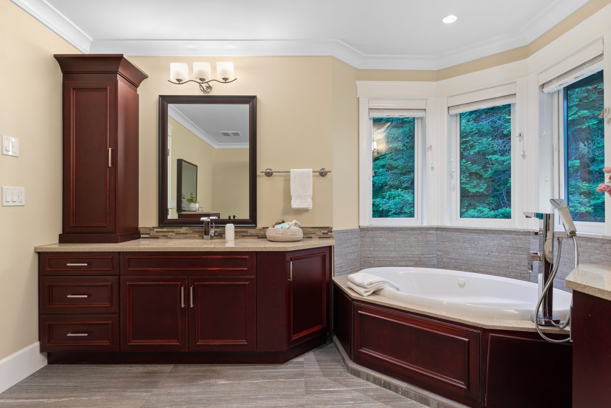 4125 Lions Ave, North Vancouver 42