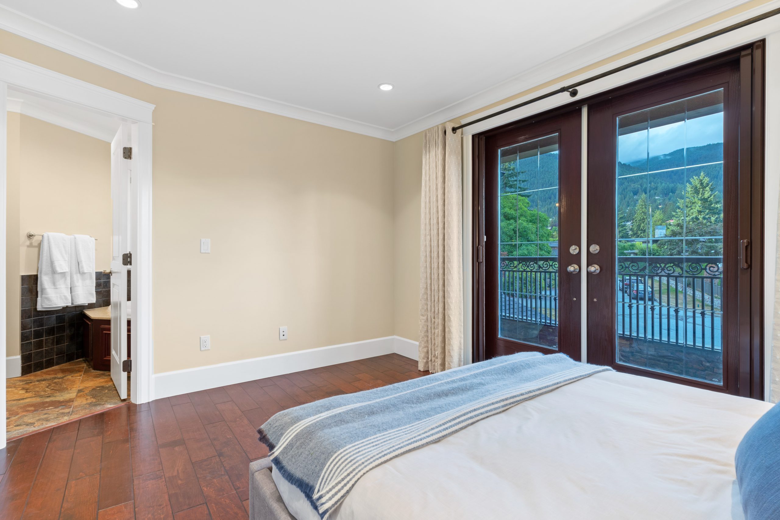 4125 Lions Ave, North Vancouver 53