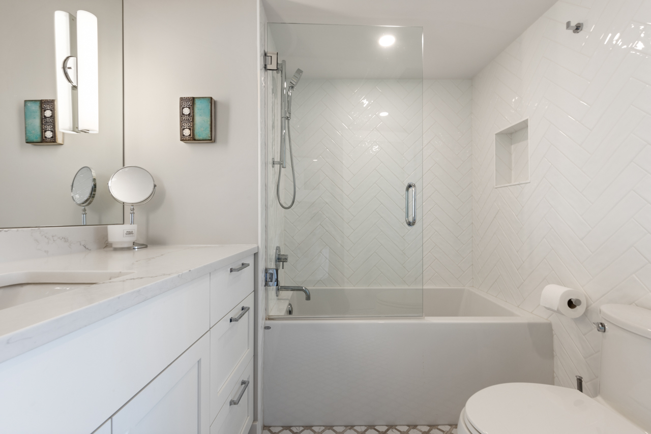 605-2135 Argyle Ave, West Vancouver 34
