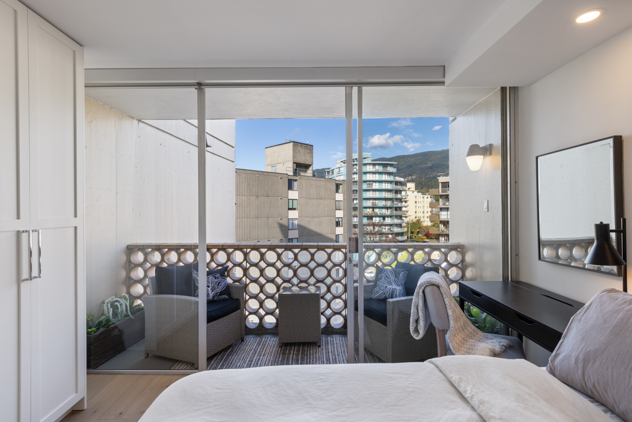 605-2135 Argyle Ave, West Vancouver 40