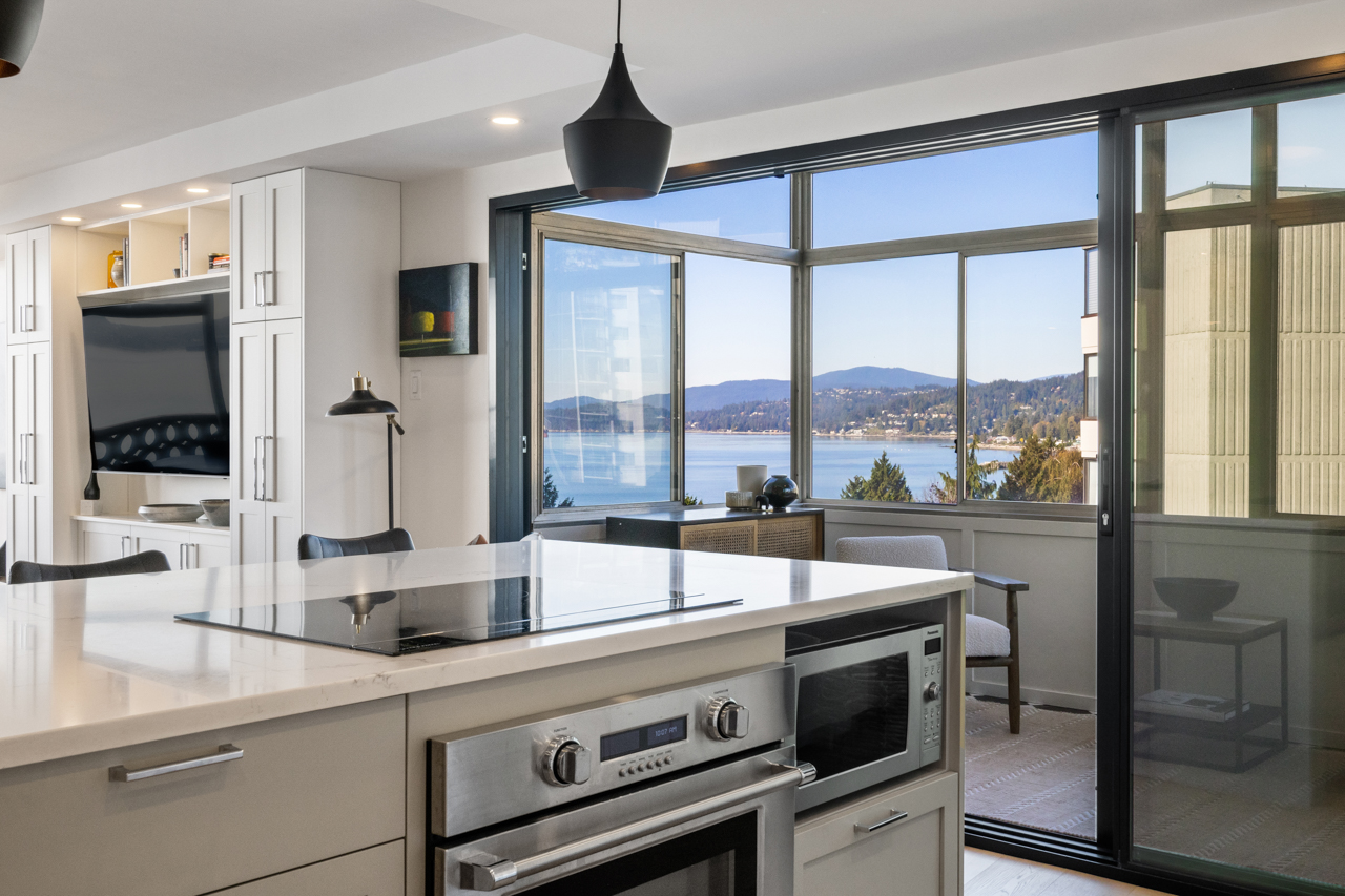 605-2135 Argyle Ave, West Vancouver 23