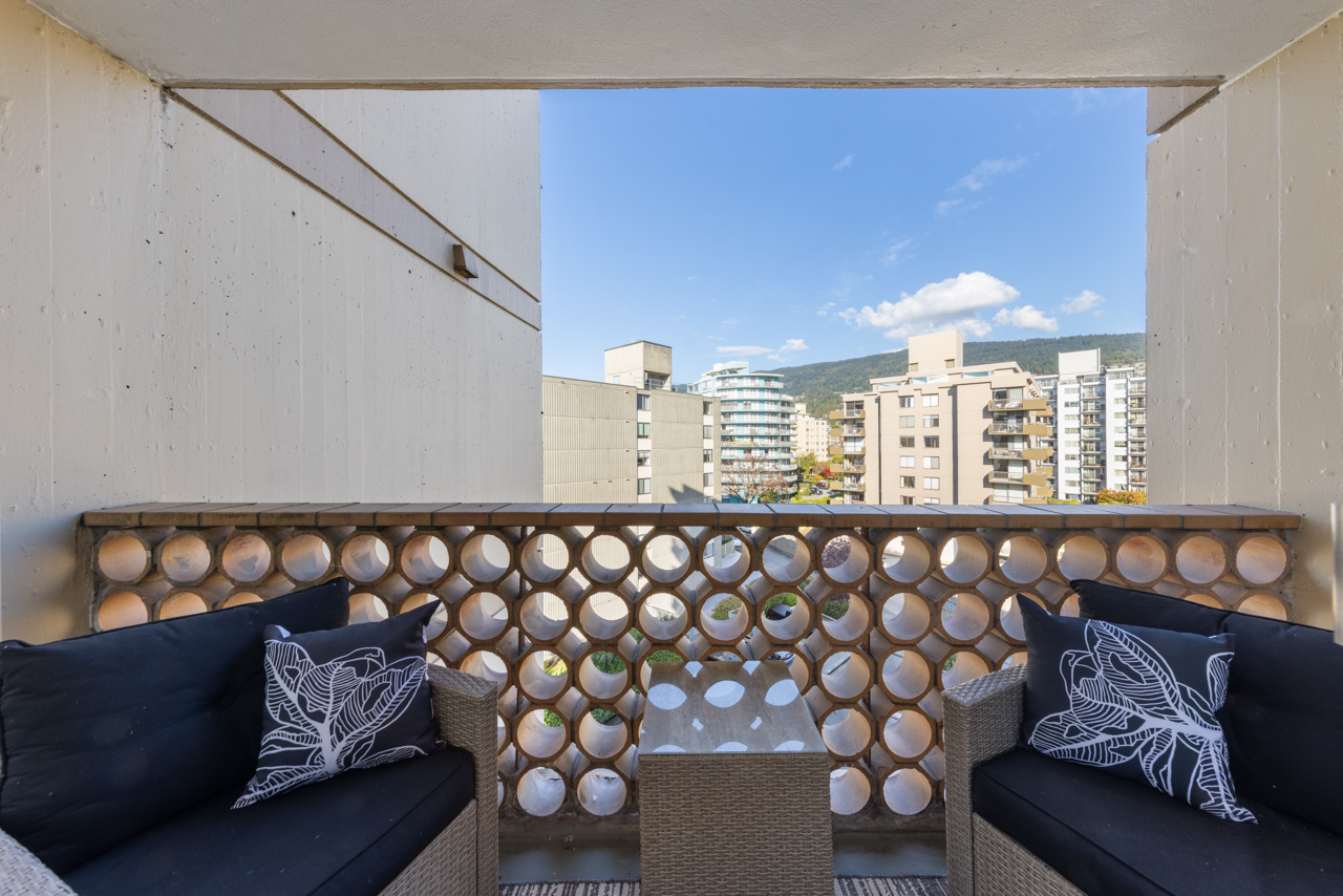 605-2135 Argyle Ave, West Vancouver 41