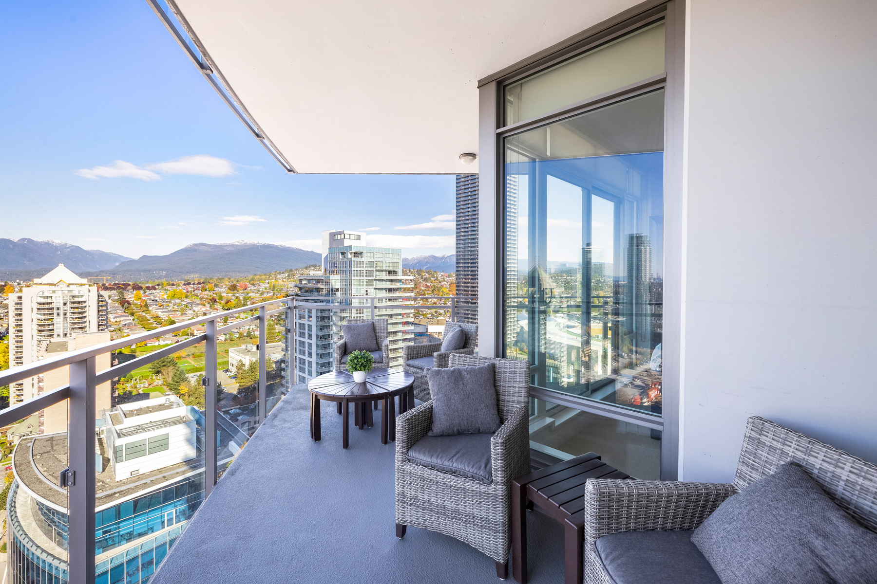 2702-2008 Rosser Ave, Burnaby BC 18