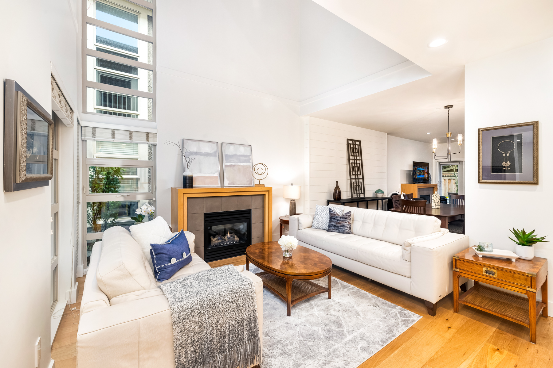 16-3750 Edgemont Blvd, North Vancouver, BC