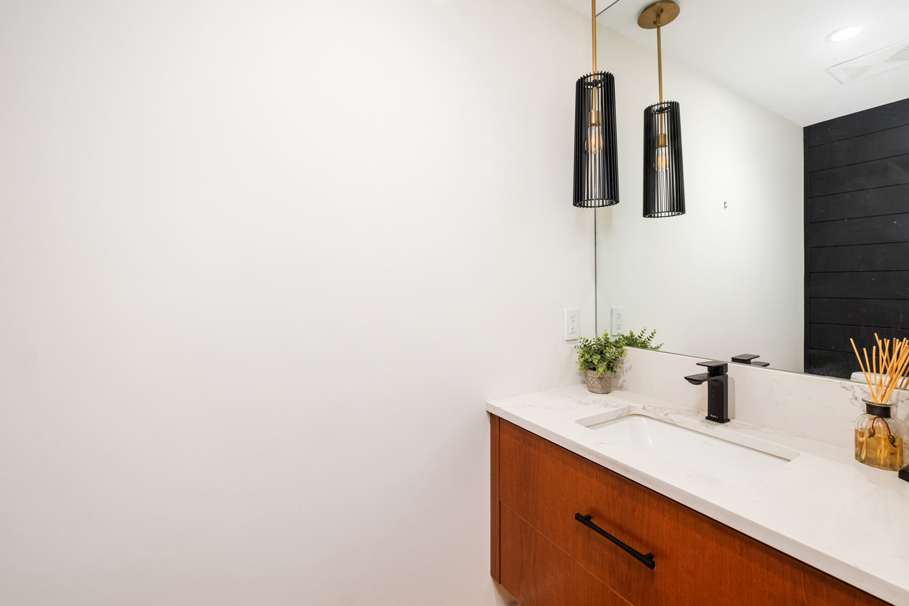 16-3750 Edgemont Blvd, North Vancouver, BC 19
