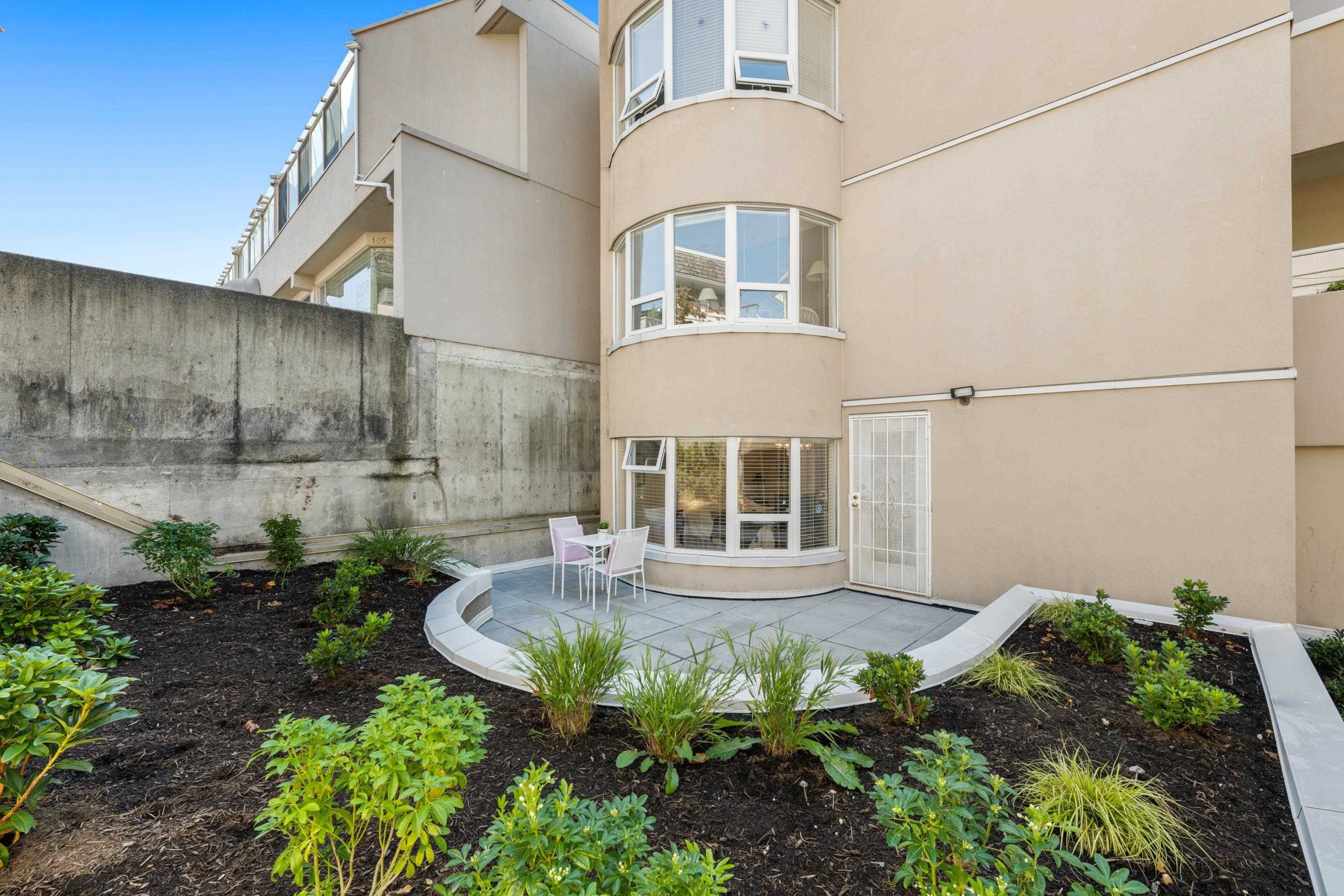 101 2455 S BELLEVUE AVENUE 8