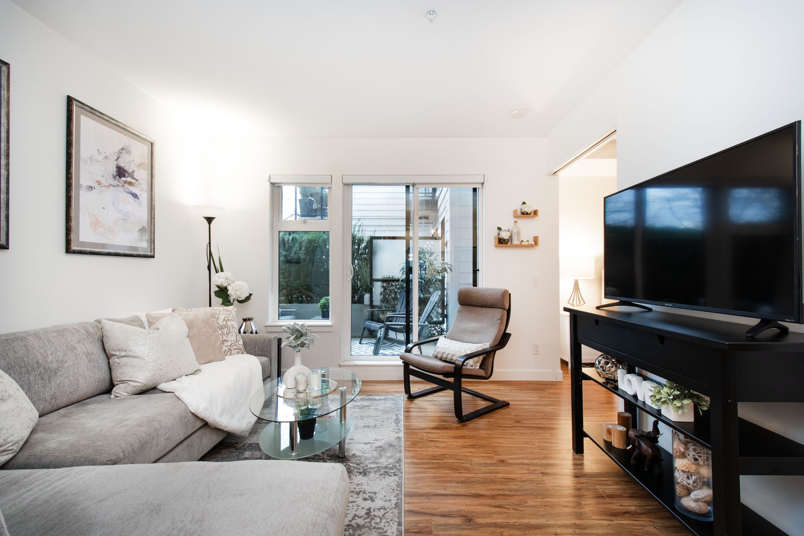 216-111 East 3rd Street 2