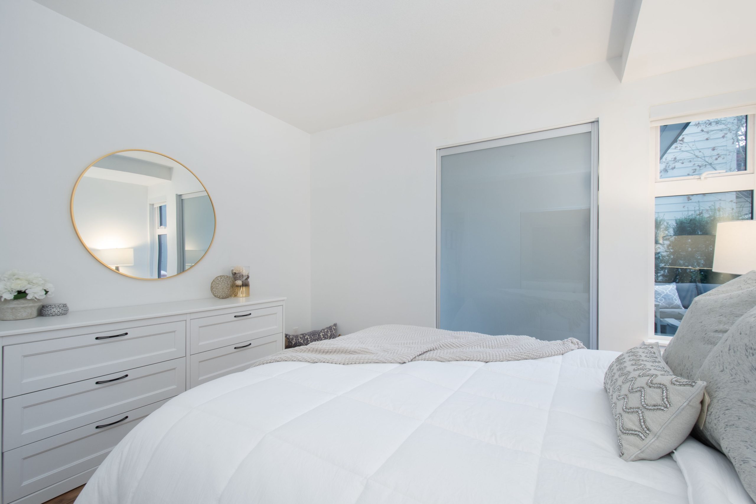 216-111 East 3rd Street 12