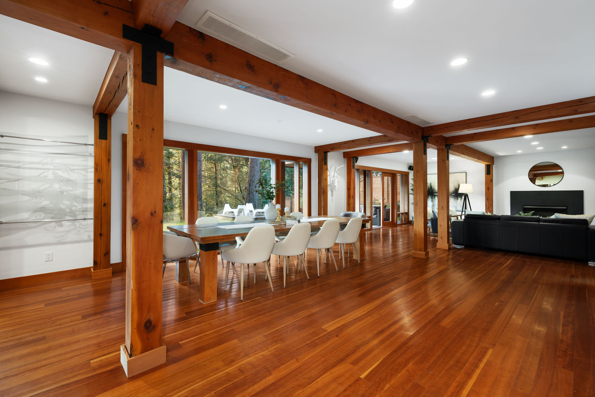 3995 Capilano Road, North Vancouver, BC 18