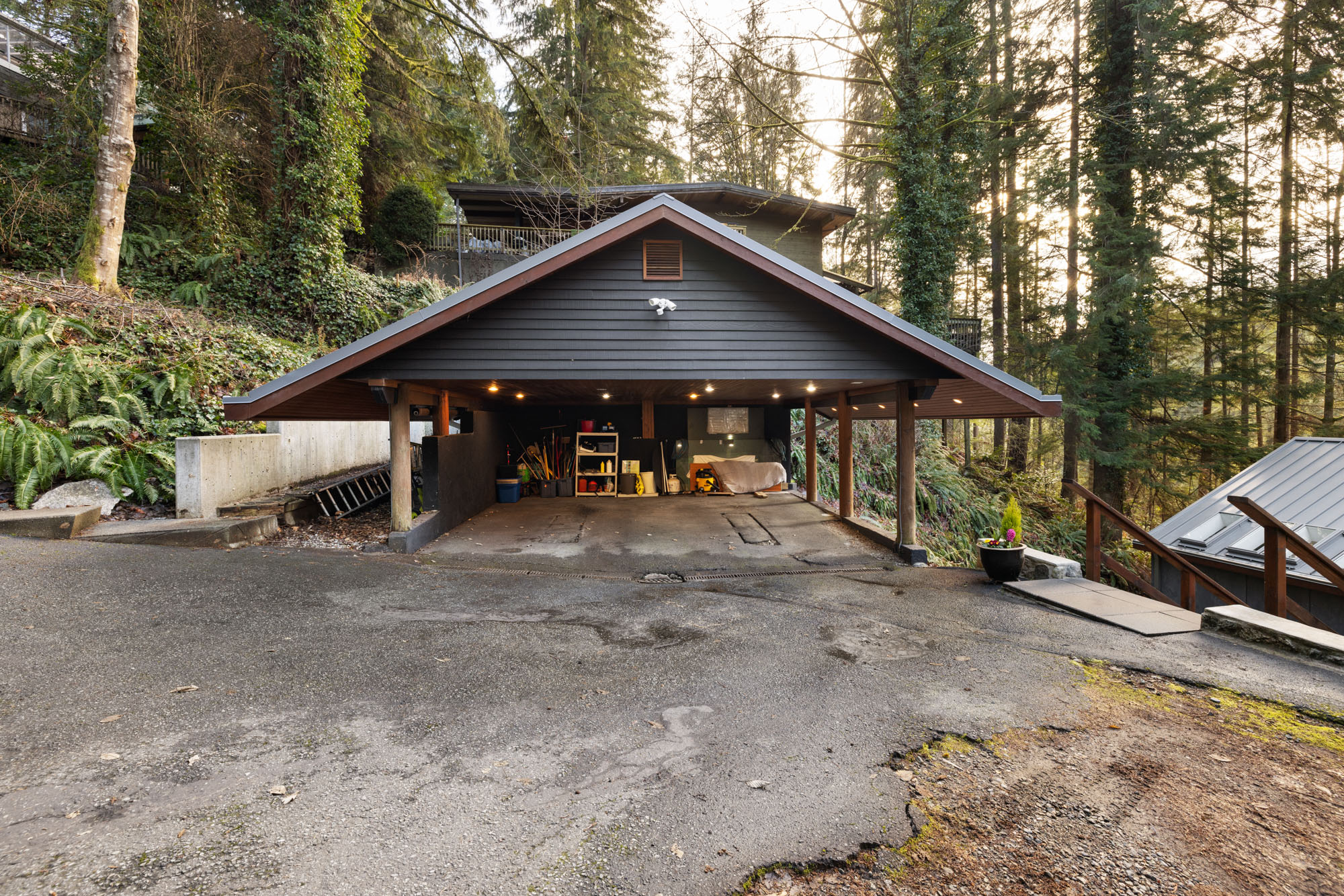 3995 Capilano Road, North Vancouver, BC 61