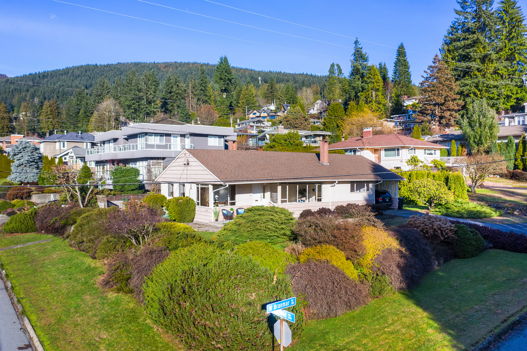 3726 Norwood Ave, North Vancouver, BC 30