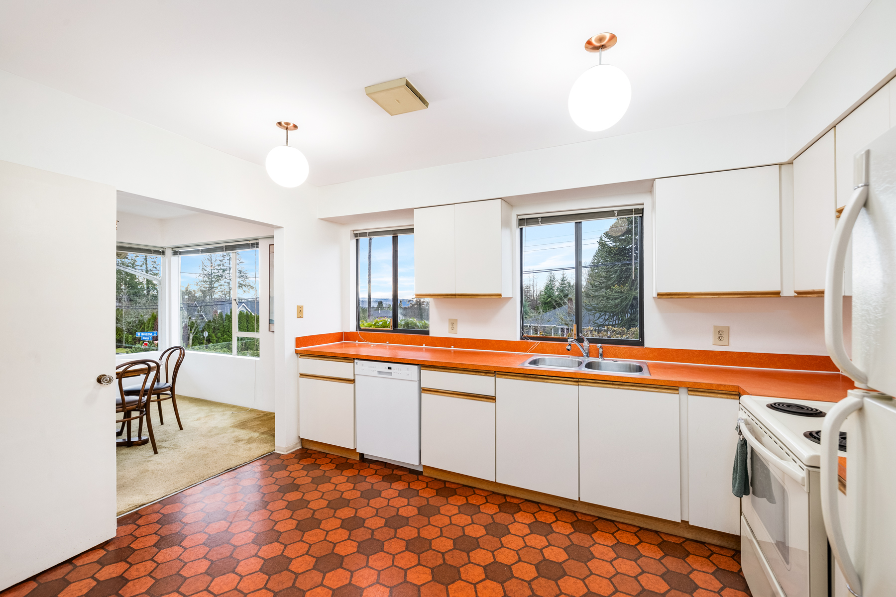 3726 Norwood Ave, North Vancouver, BC 12