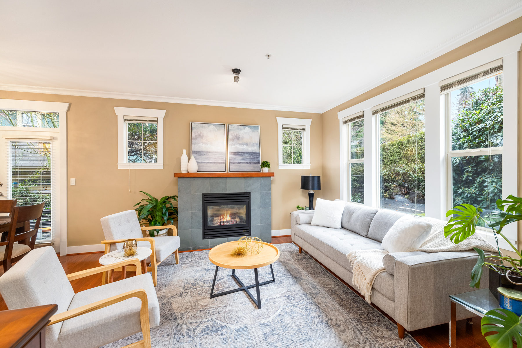 221 East Queens Road, North Vancouver 4