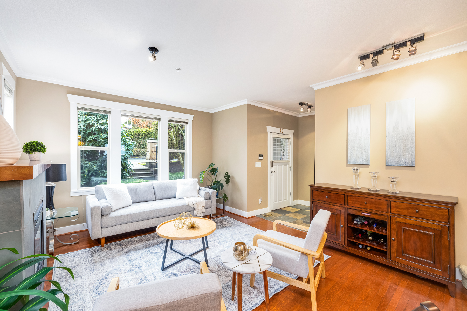 221 East Queens Road, North Vancouver 7