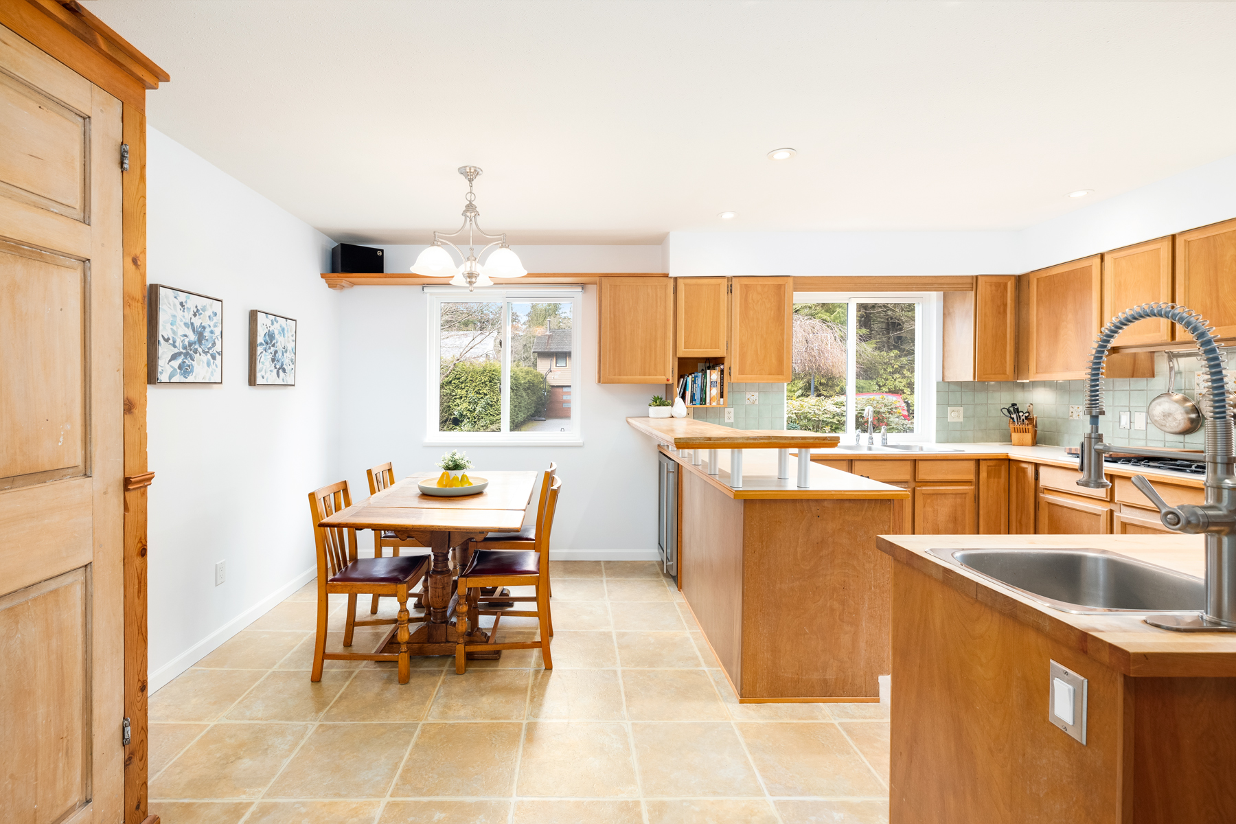 5480 Blueberry Lane, North Vancouver, BC 19