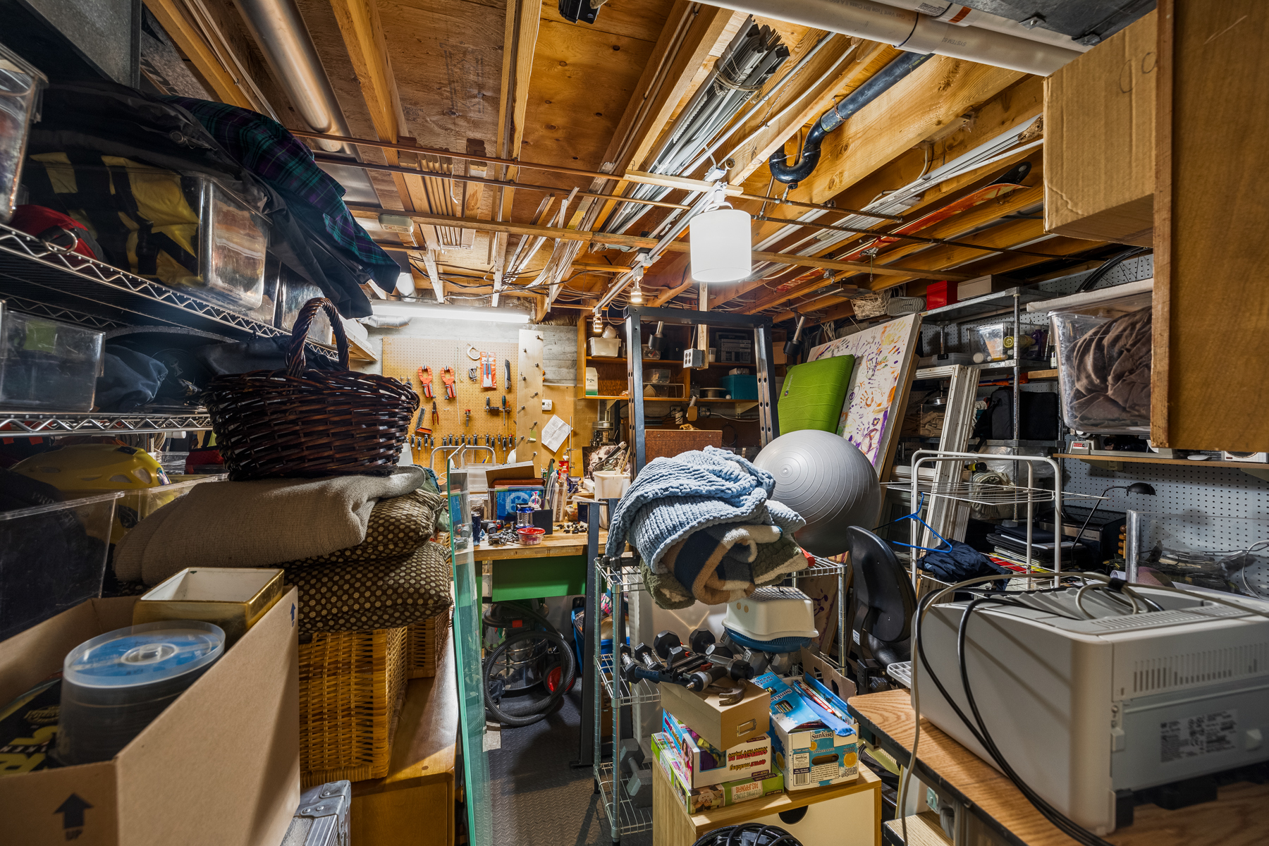 5480 Blueberry Lane, North Vancouver, BC 38