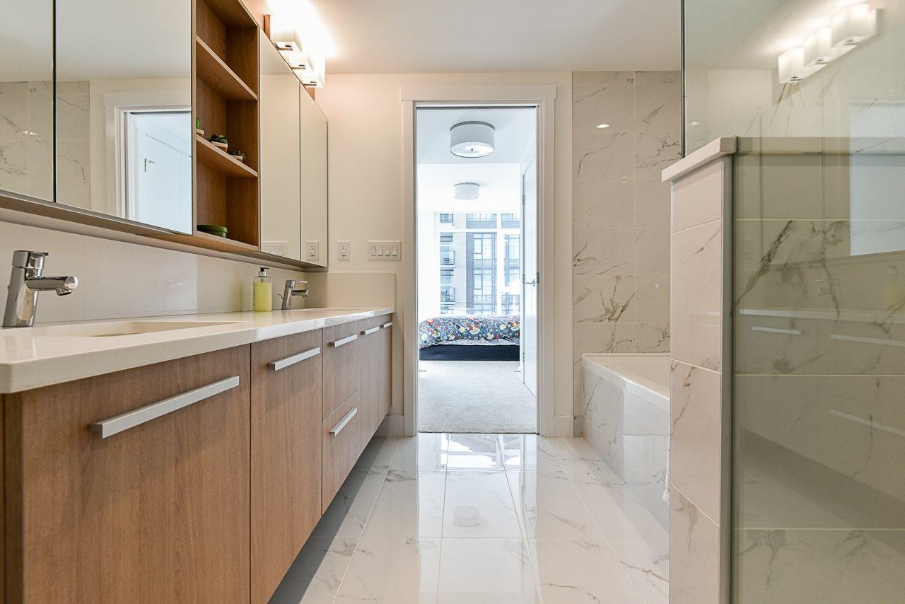 305 2785 Library Lane, North Vancouver 11
