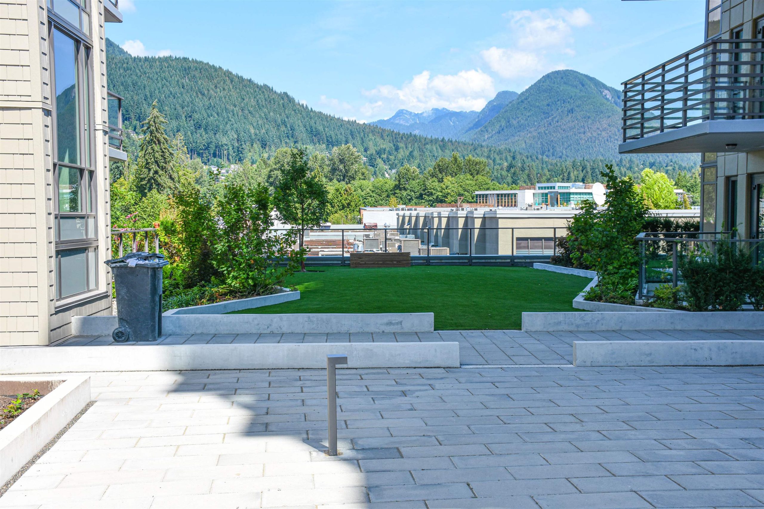 305 2785 Library Lane, North Vancouver 14