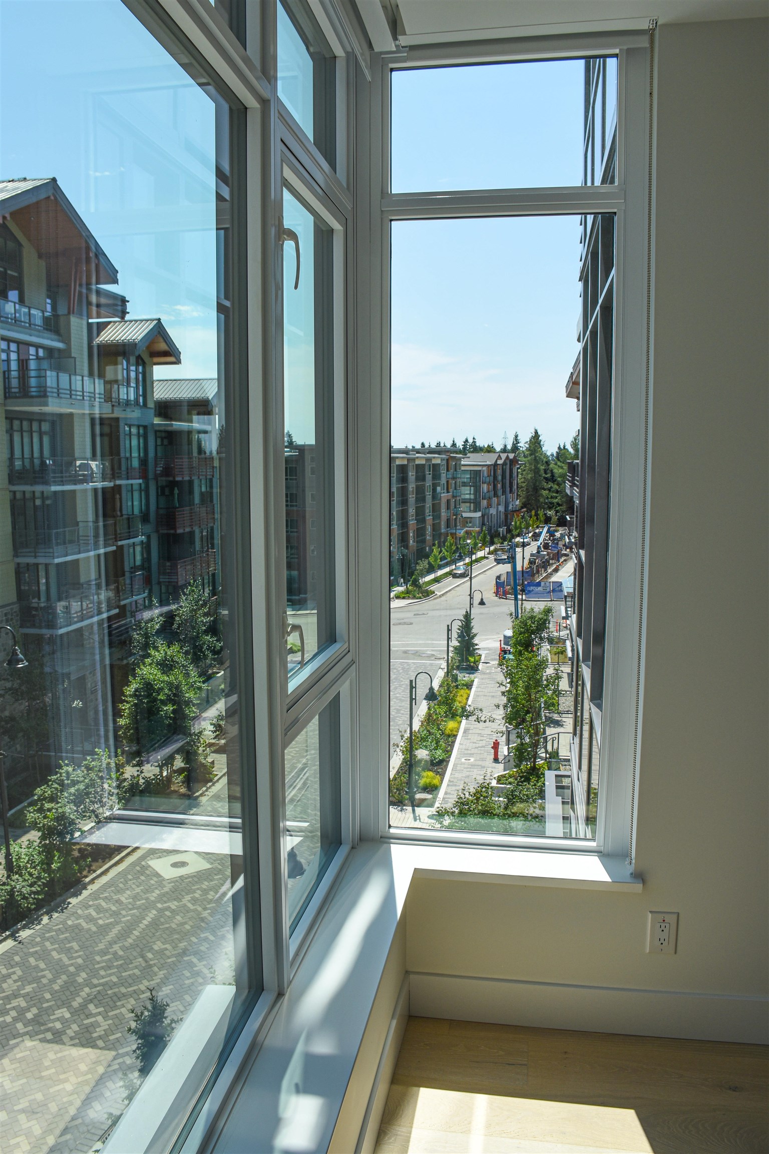 305 2785 Library Lane, North Vancouver 17