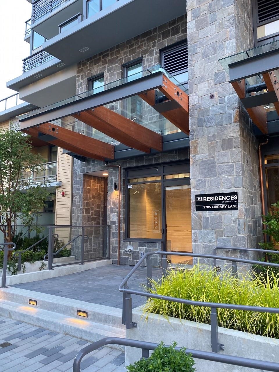 305 2785 Library Lane, North Vancouver 18