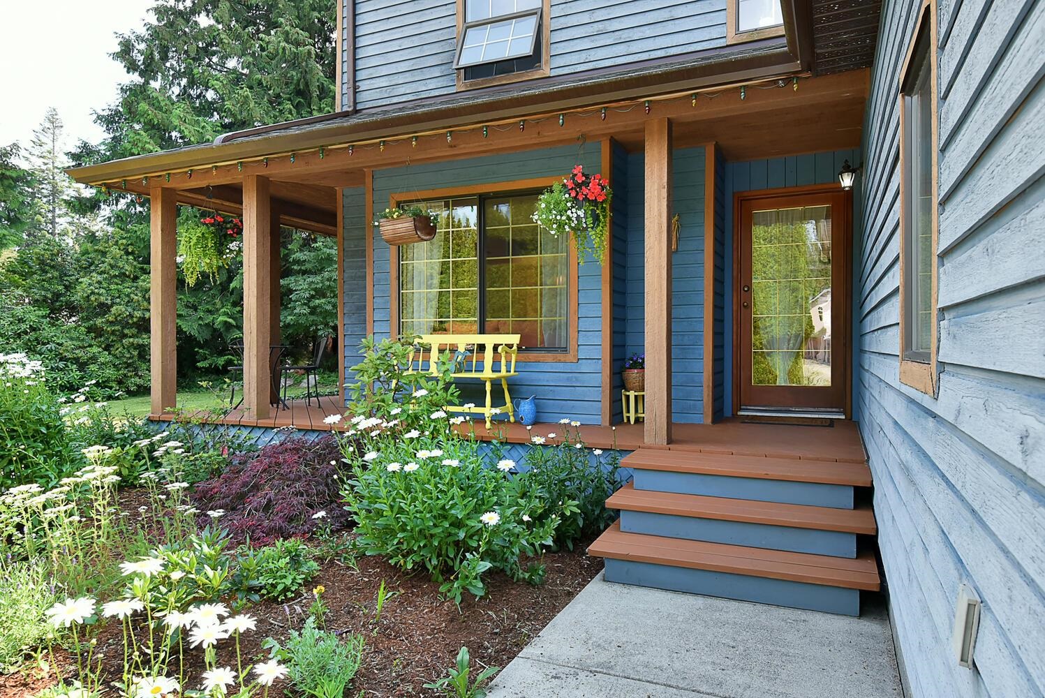 7865 Lohn Road, Halfmoon Bay 2
