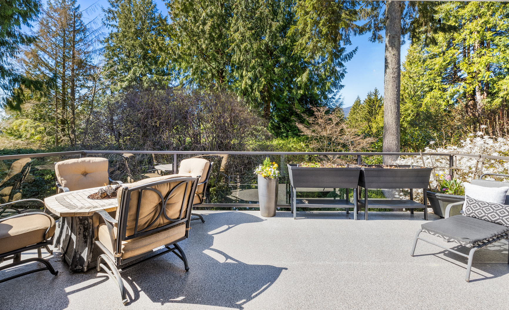 5005 Redonda Drive, North Vancouver 25
