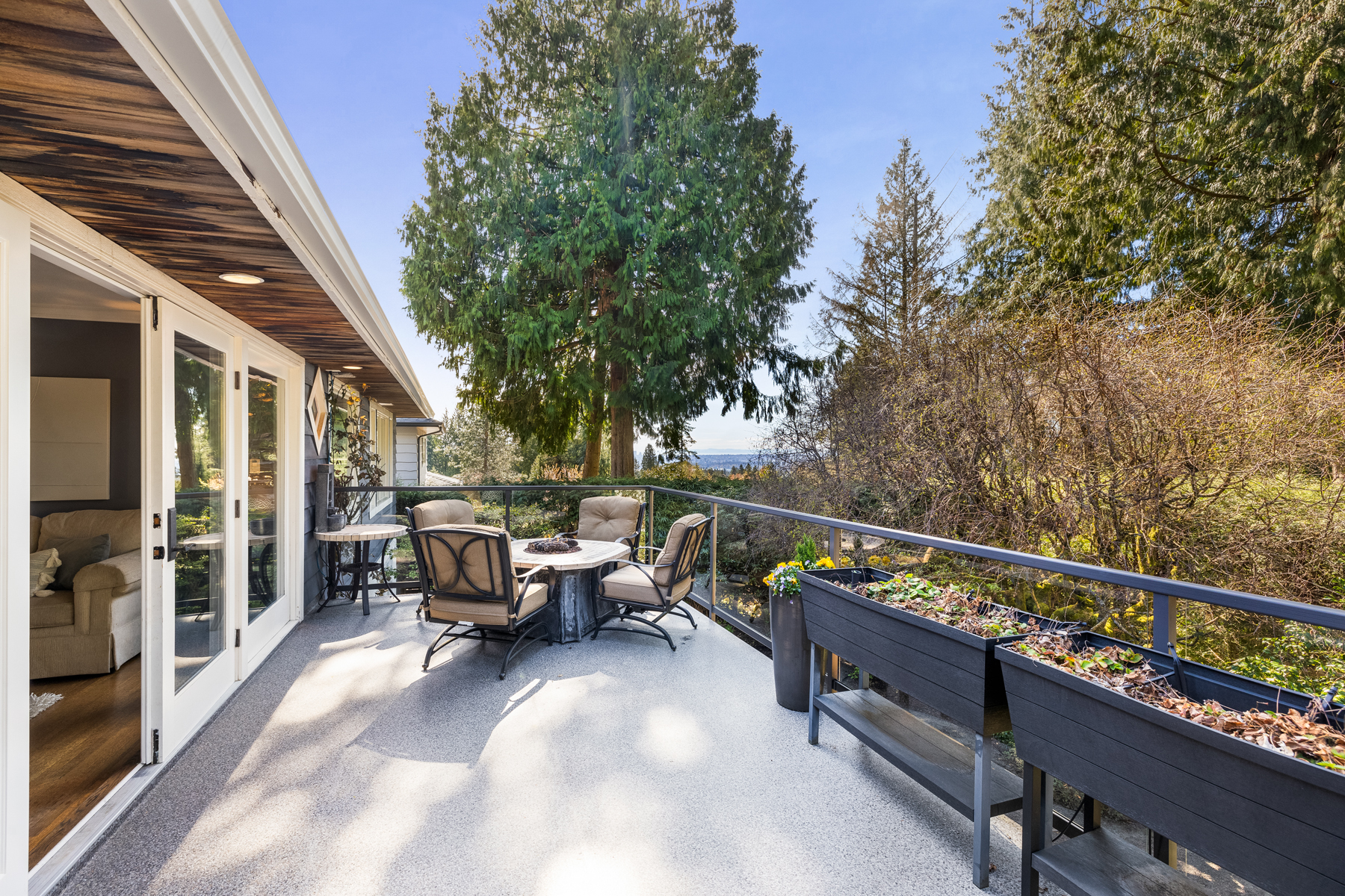 5005 Redonda Drive, North Vancouver 27