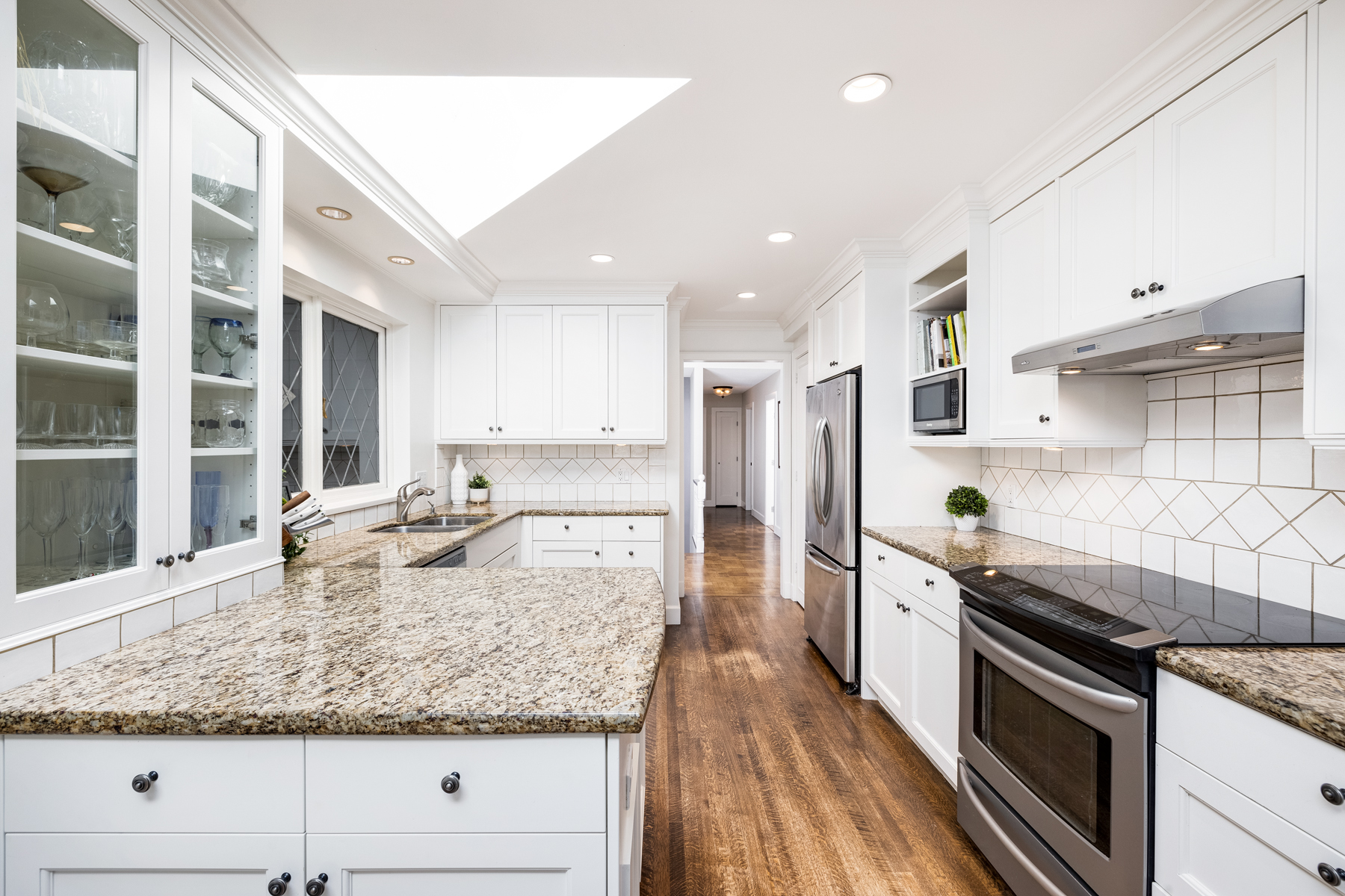 5005 Redonda Drive, North Vancouver 15