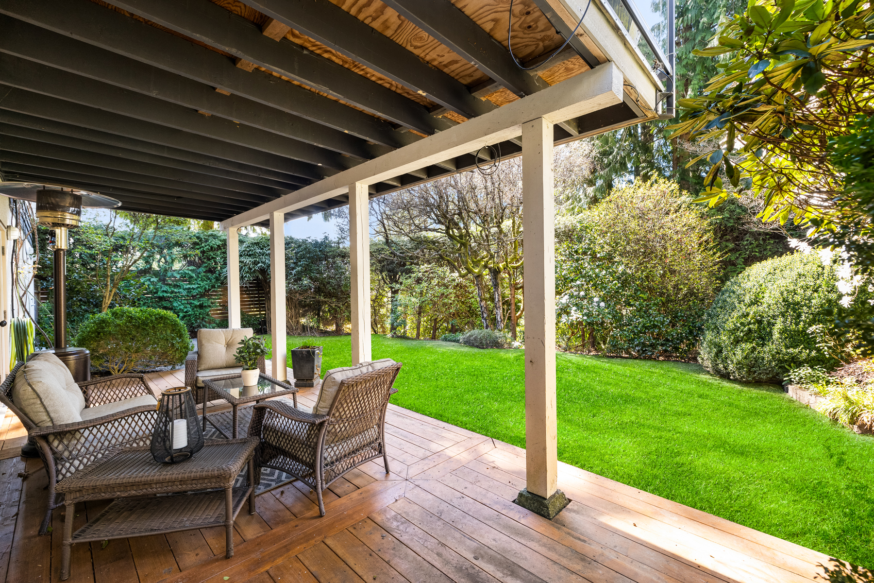 5005 Redonda Drive, North Vancouver 28