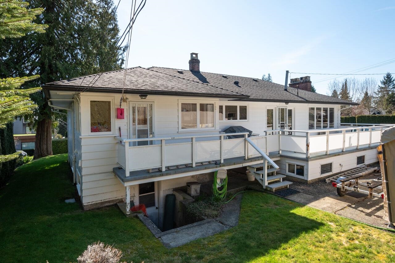 996 BEAUMONT DRIVE 20
