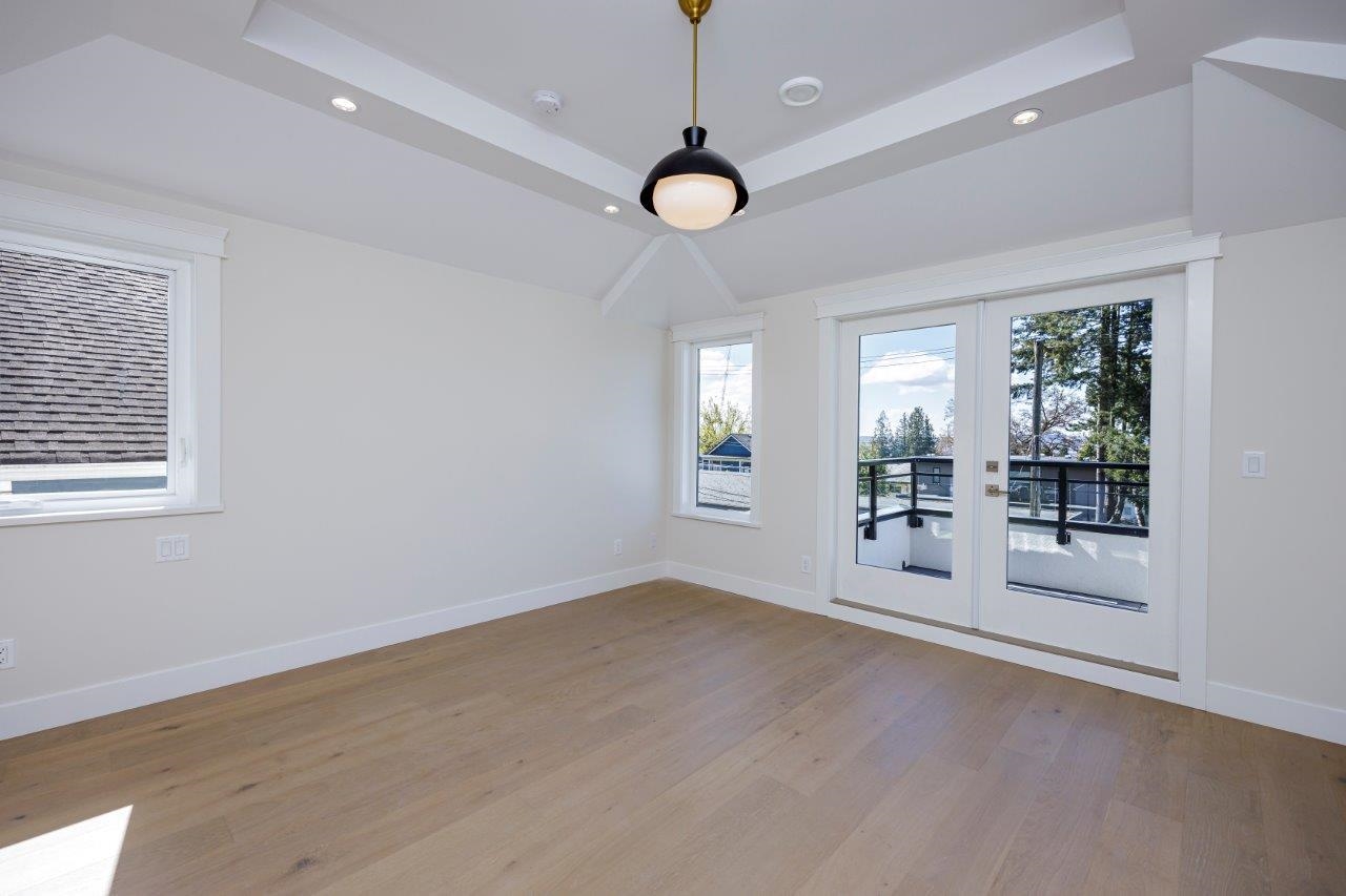 335 E 6TH STREET 25