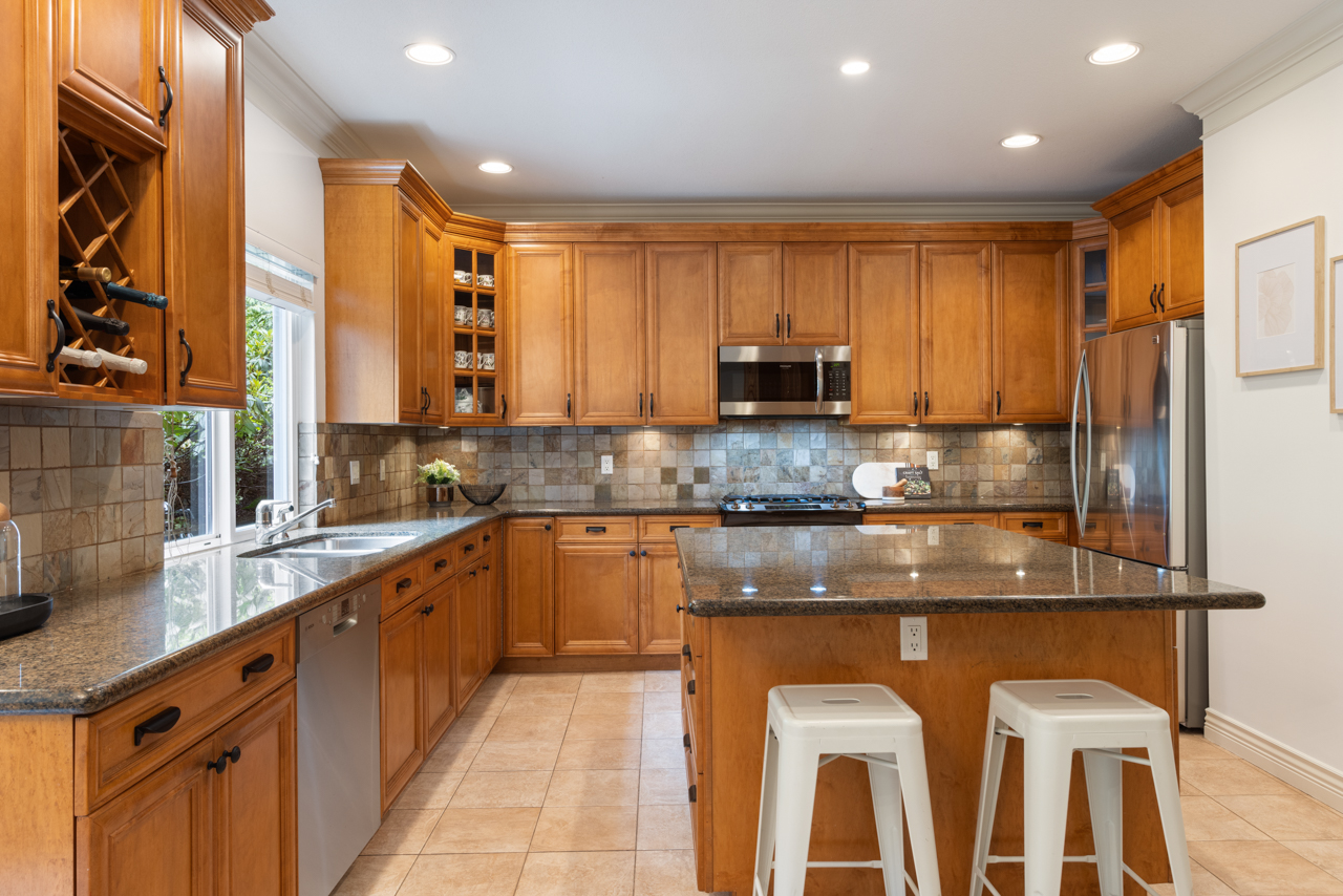 382 Cartelier Road, North Vancouver 21