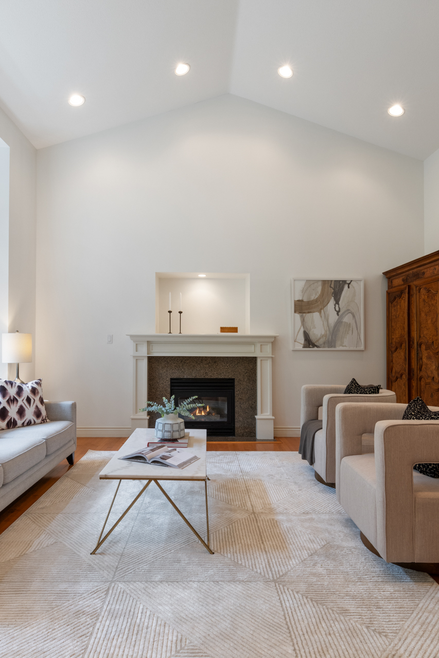 382 Cartelier Road, North Vancouver 4