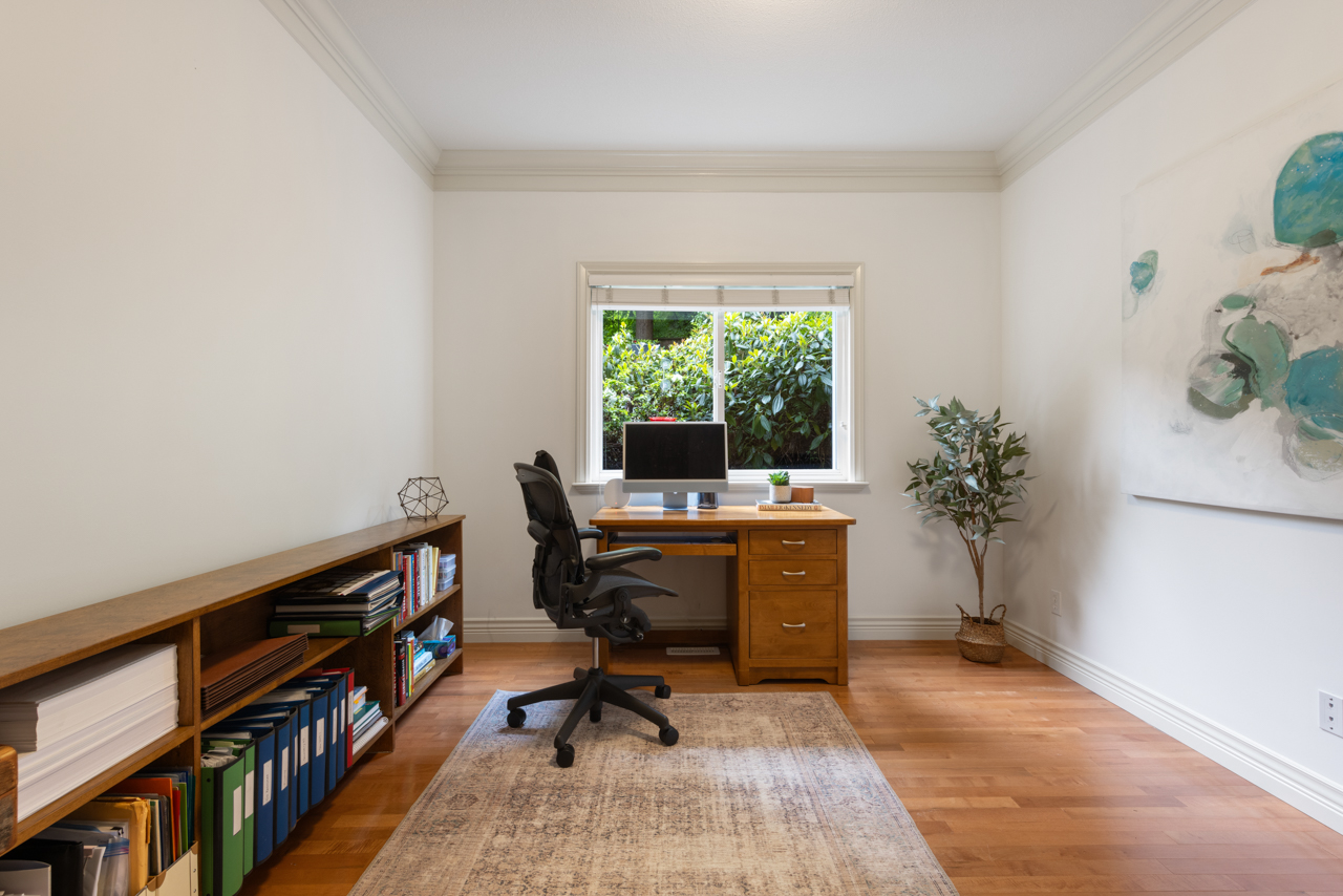 382 Cartelier Road, North Vancouver 51