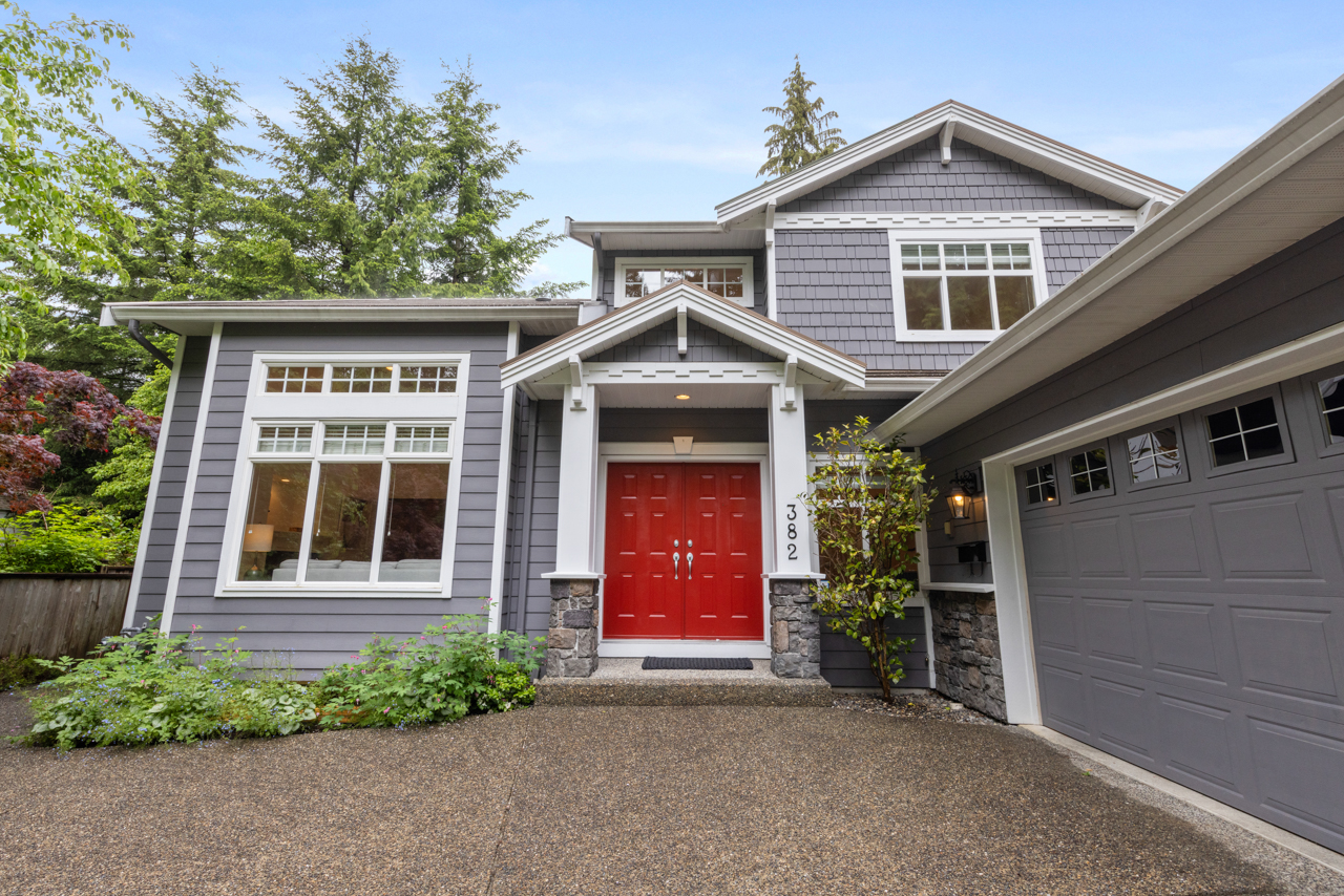 382 Cartelier Road, North Vancouver