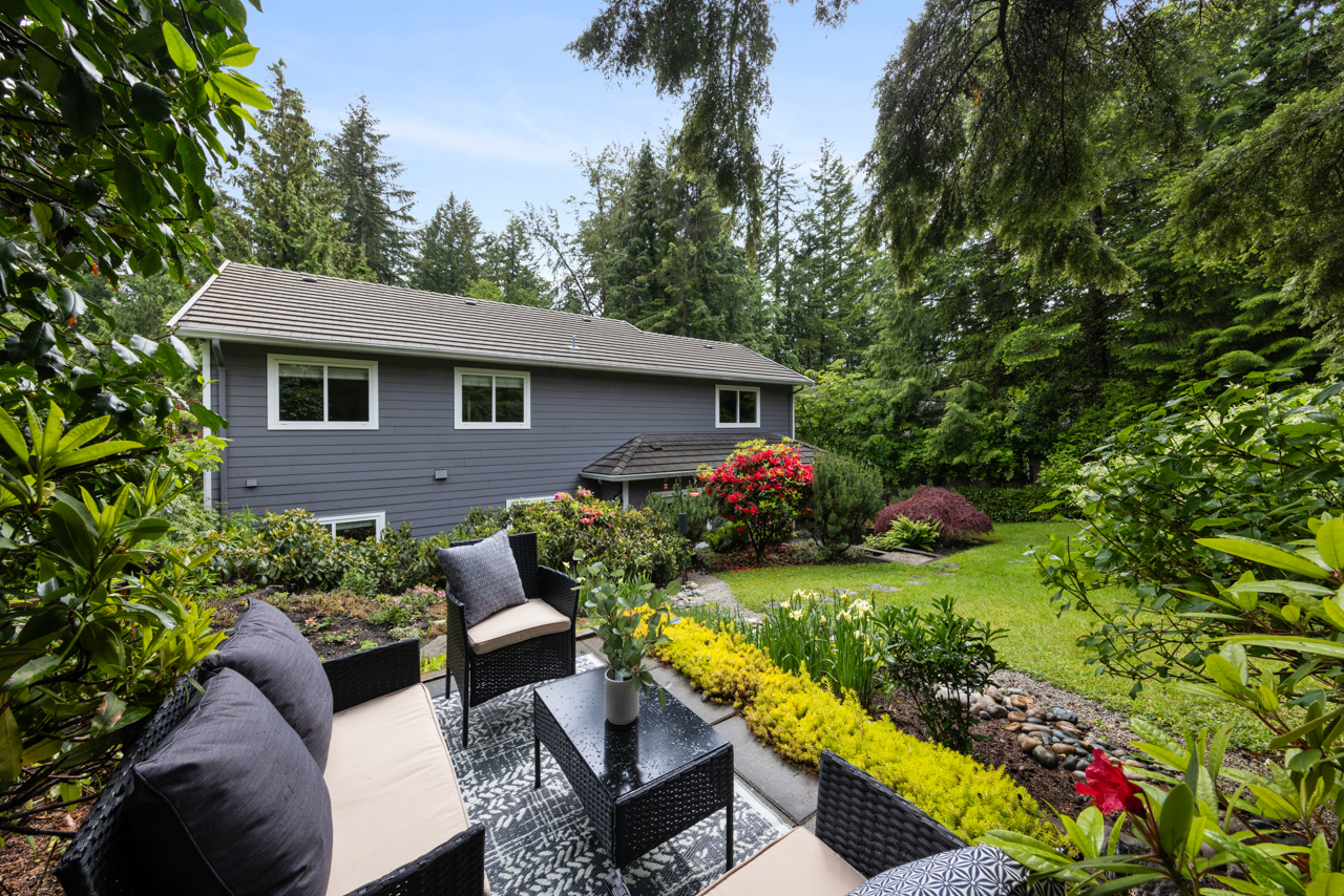 382 Cartelier Road, North Vancouver 71