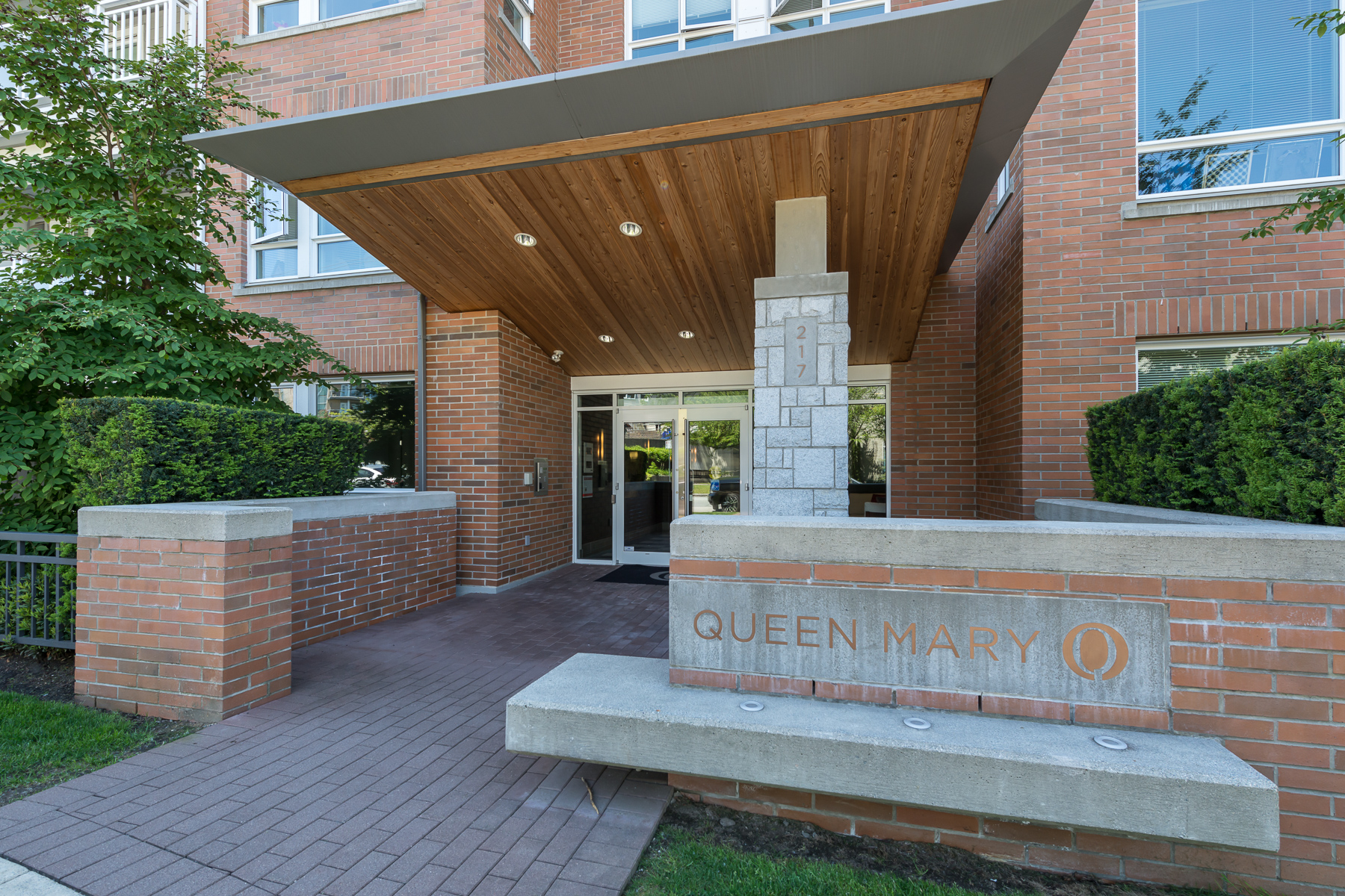 106-217 West 8th Street, North Vancouver, BC 16
