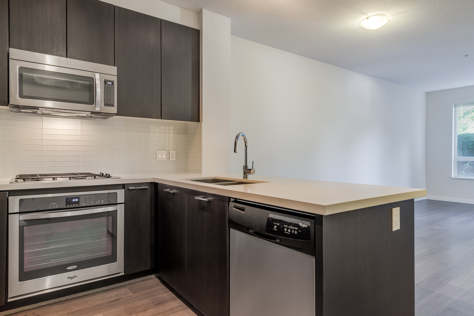 106-217 West 8th Street, North Vancouver, BC 6