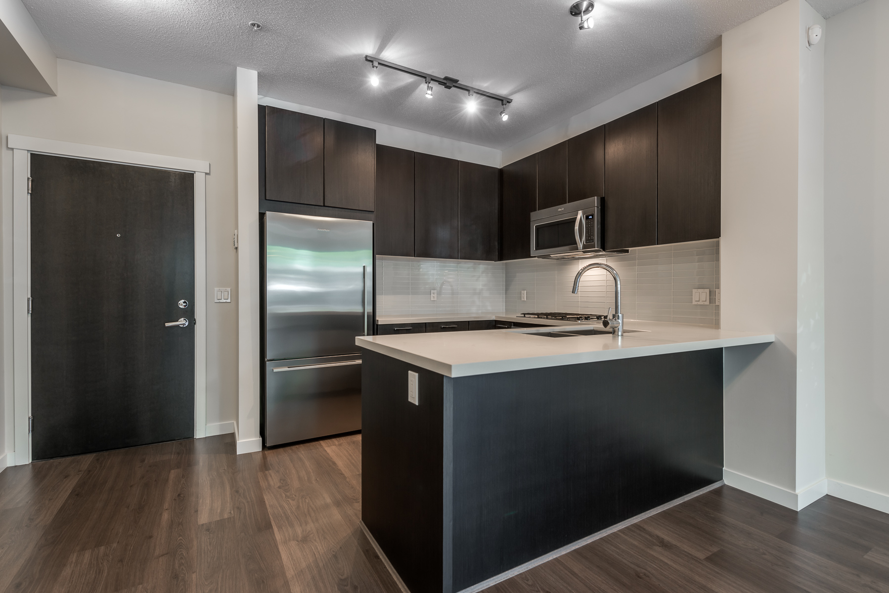106-217 West 8th Street, North Vancouver, BC 7