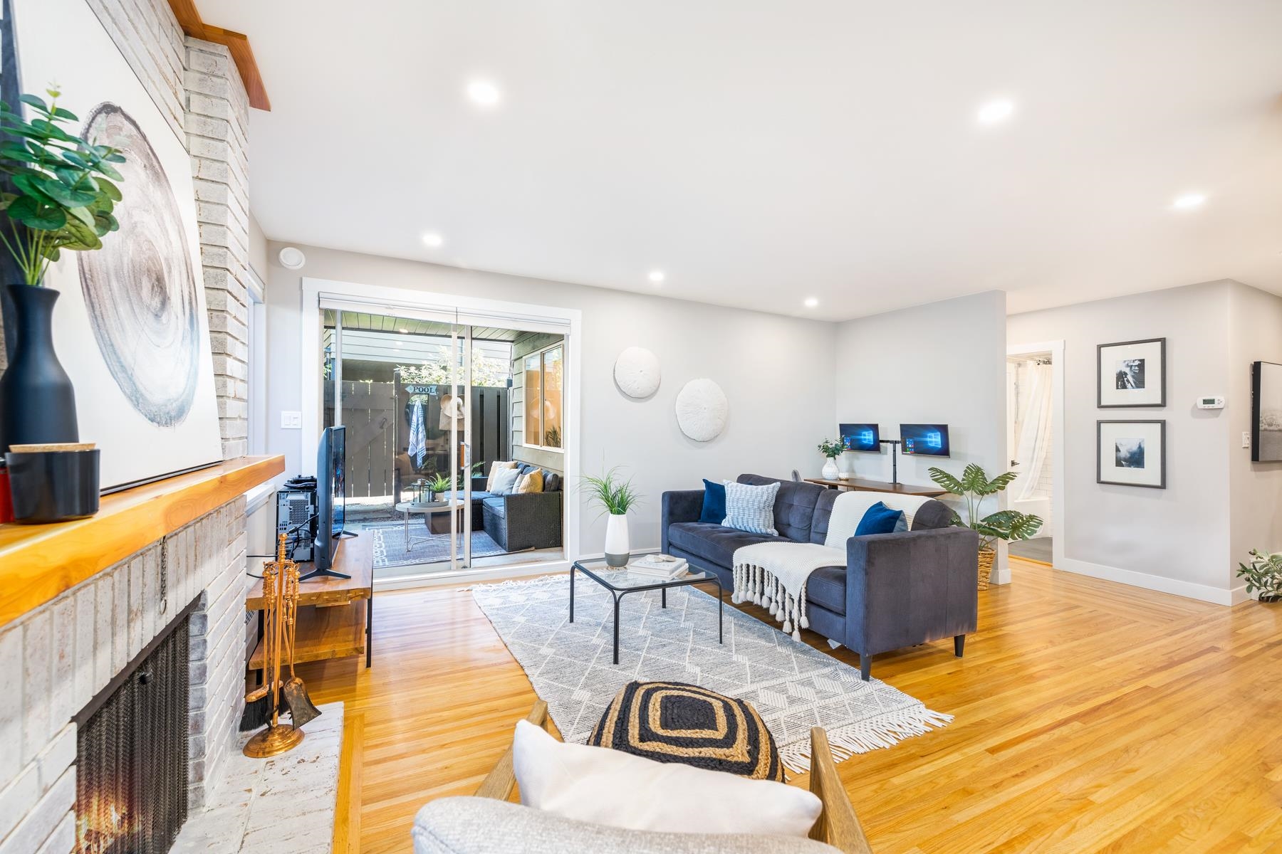 608 235 KEITH ROAD, WEST VANCOUVER, BC 10