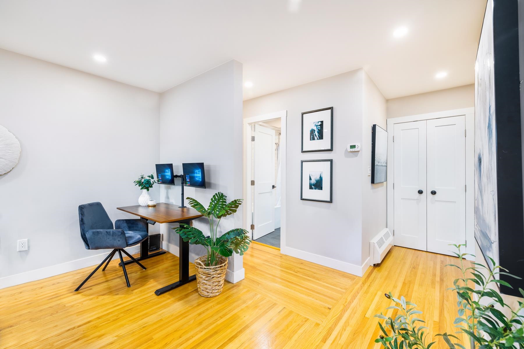 608 235 KEITH ROAD, WEST VANCOUVER, BC 11