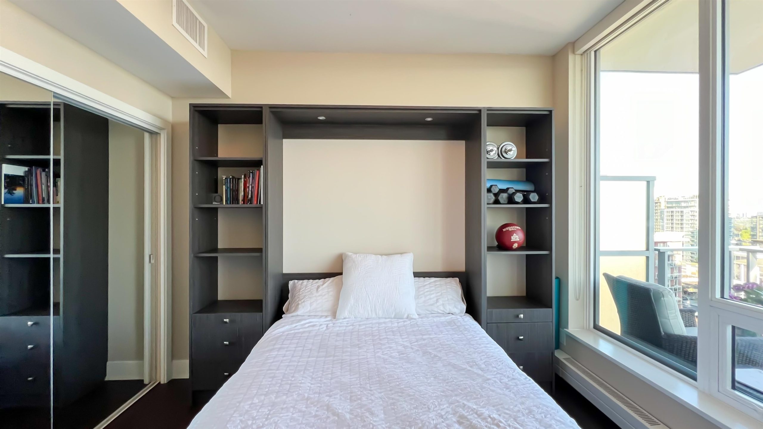 1805 150 W 15TH STREET 16
