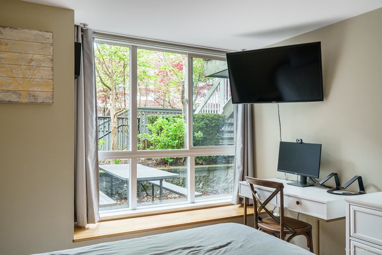 15 1073 LYNN VALLEY ROAD 15