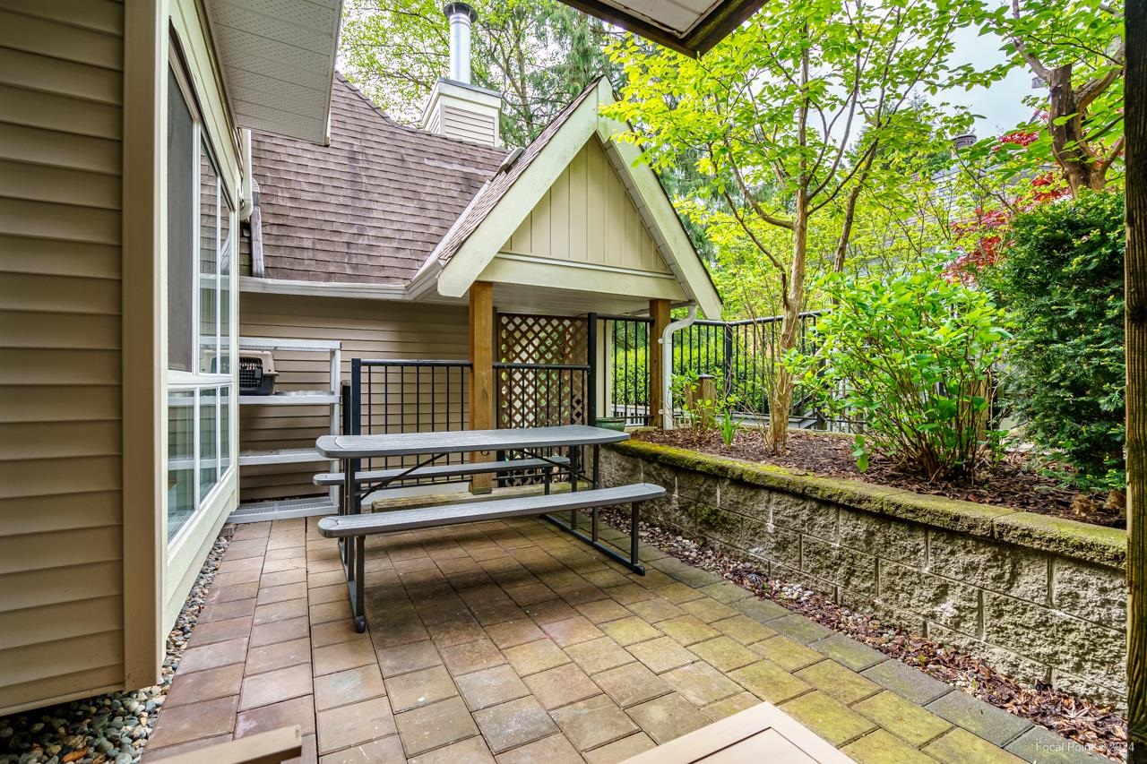 15 1073 LYNN VALLEY ROAD 25